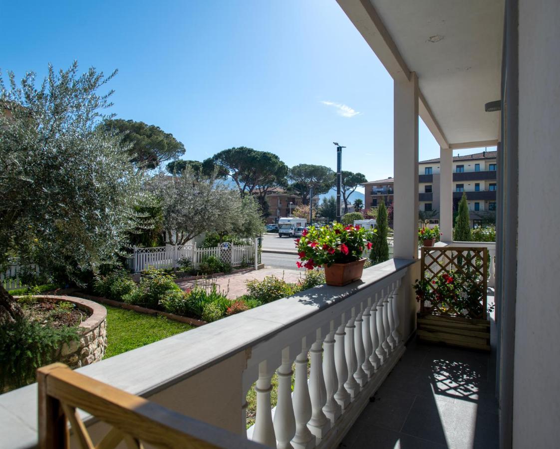 Villa Luce Assisi Rooms & Suites Экстерьер фото